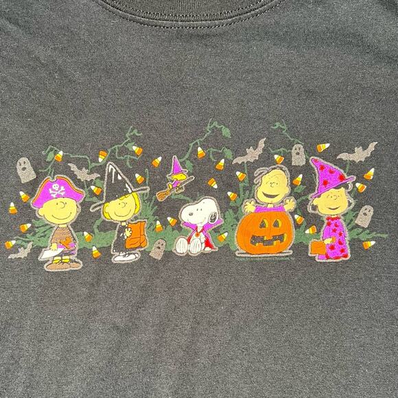 Vintage Peanuts Youth Large Halloween Graphic T Shirt Snoopy  100% Cotton - Picture 4 of 6